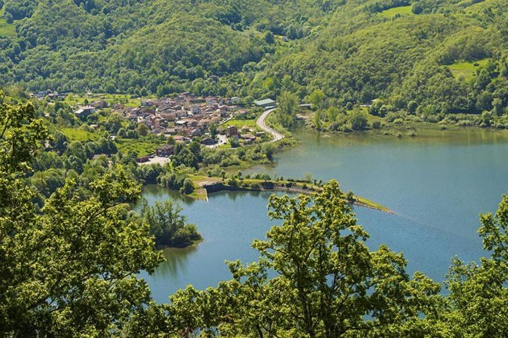 El Apartamentin - En El Corazon Del Parque Natural De Redes Ríoseco Buitenkant foto